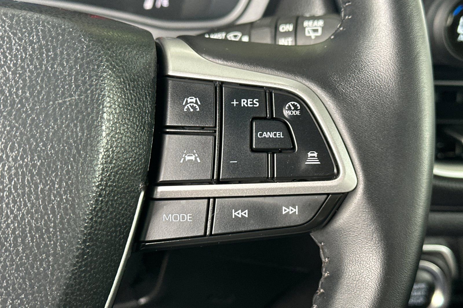 Used 2025 Toyota Grand Highlander FWD image 30