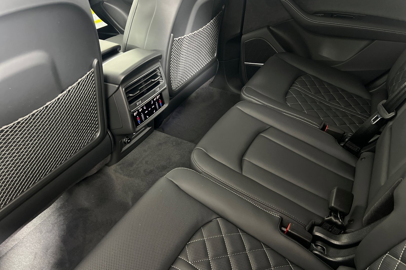 New 2026 Audi SQ7 Premium Plus AWD/4WD image 11