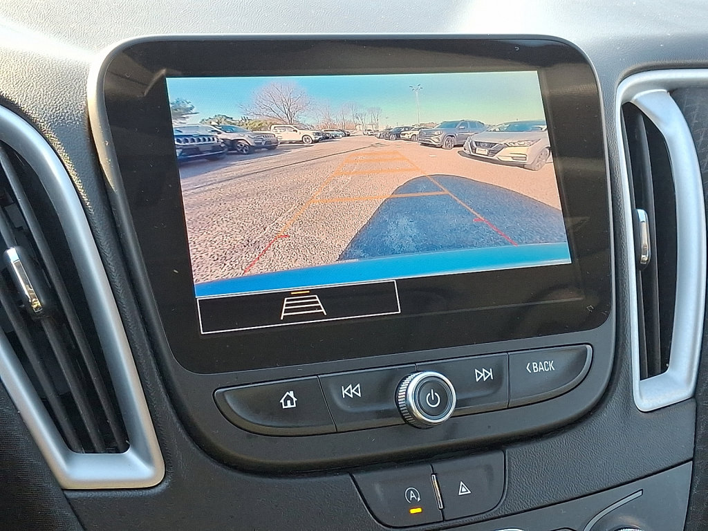 Used 2023 Chevrolet Malibu LT image 28