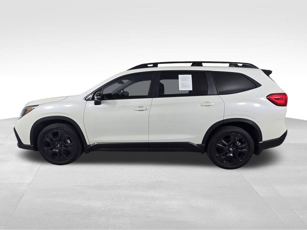 Used 2023 Subaru Ascent Onyx Edition image 4