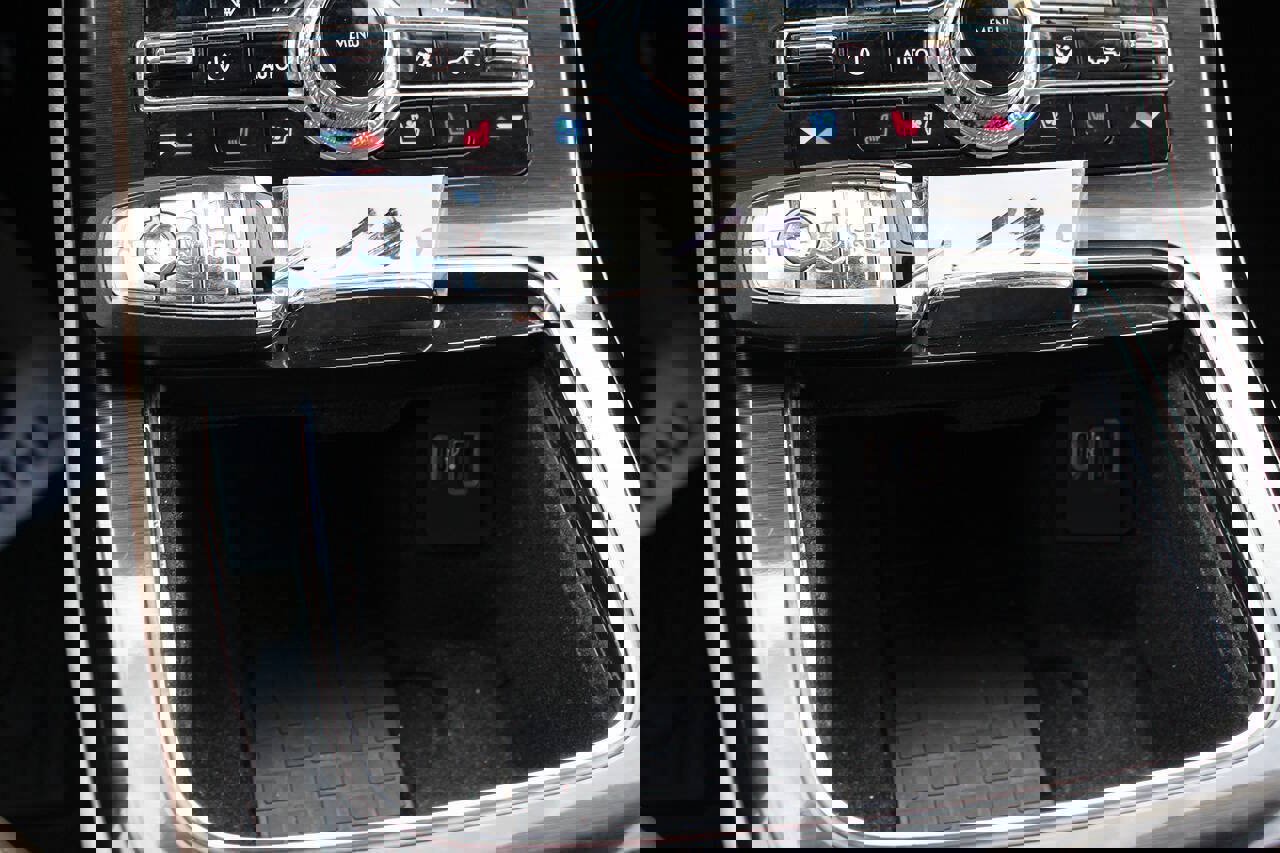 Used 2022 Lincoln Nautilus Reserve w/ Luxury Package image 17