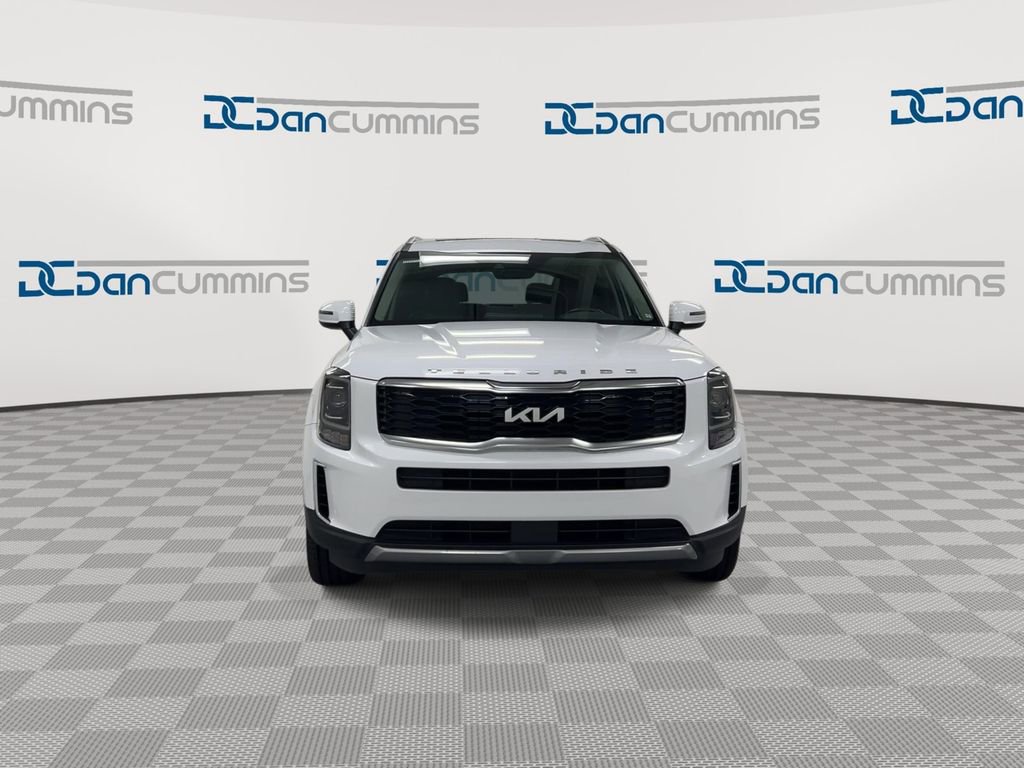 Used 2022 Kia Telluride S AWD/4WD image 3