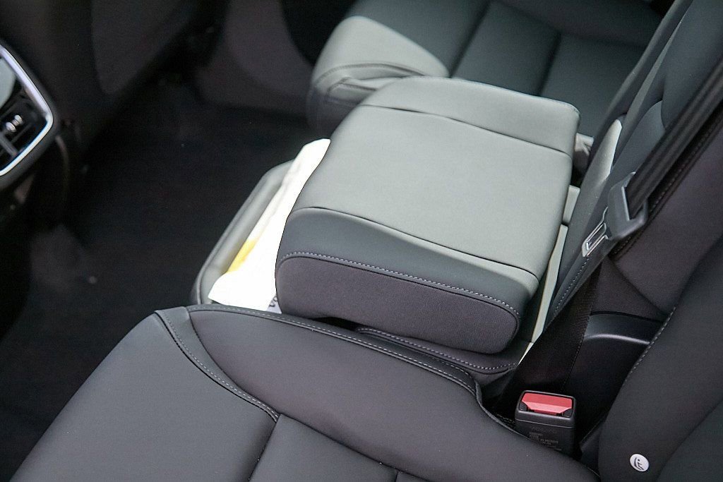 New 2025 Volvo EX90 Ultra image 21