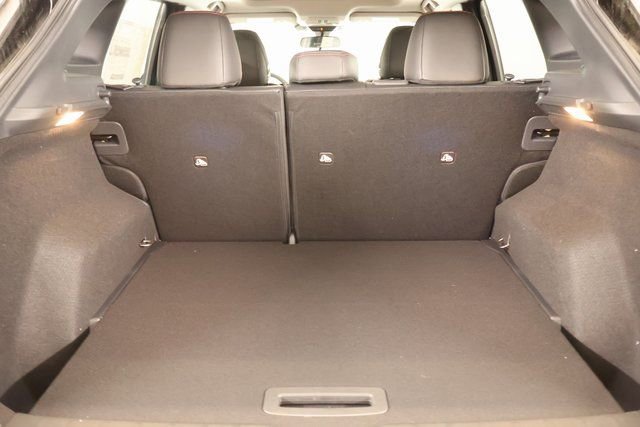 New 2026 Nissan Kicks SR w/ SR Premium Package FWD image 23