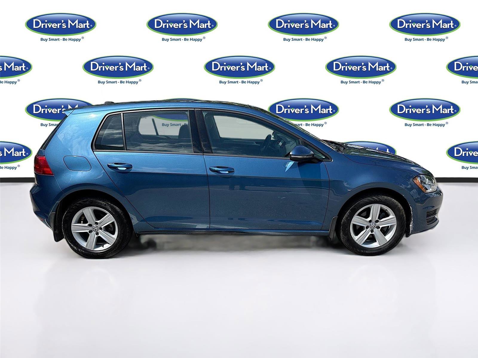 Used 2017 Volkswagen Golf Wolfsburg Edition image 8