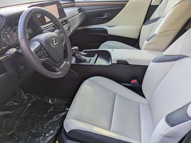 Used 2025 Lexus ES 350 w/ Premium Package image 16