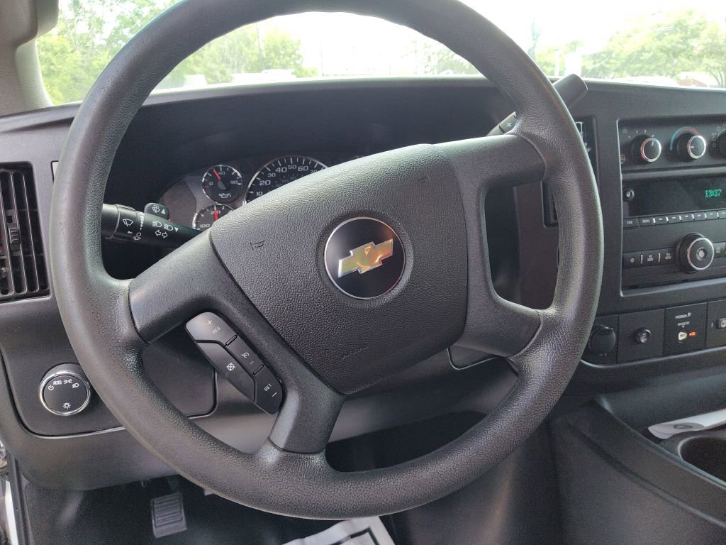 Used 2018 Chevrolet Express 2500 w/ Driver Convenience Package image 30