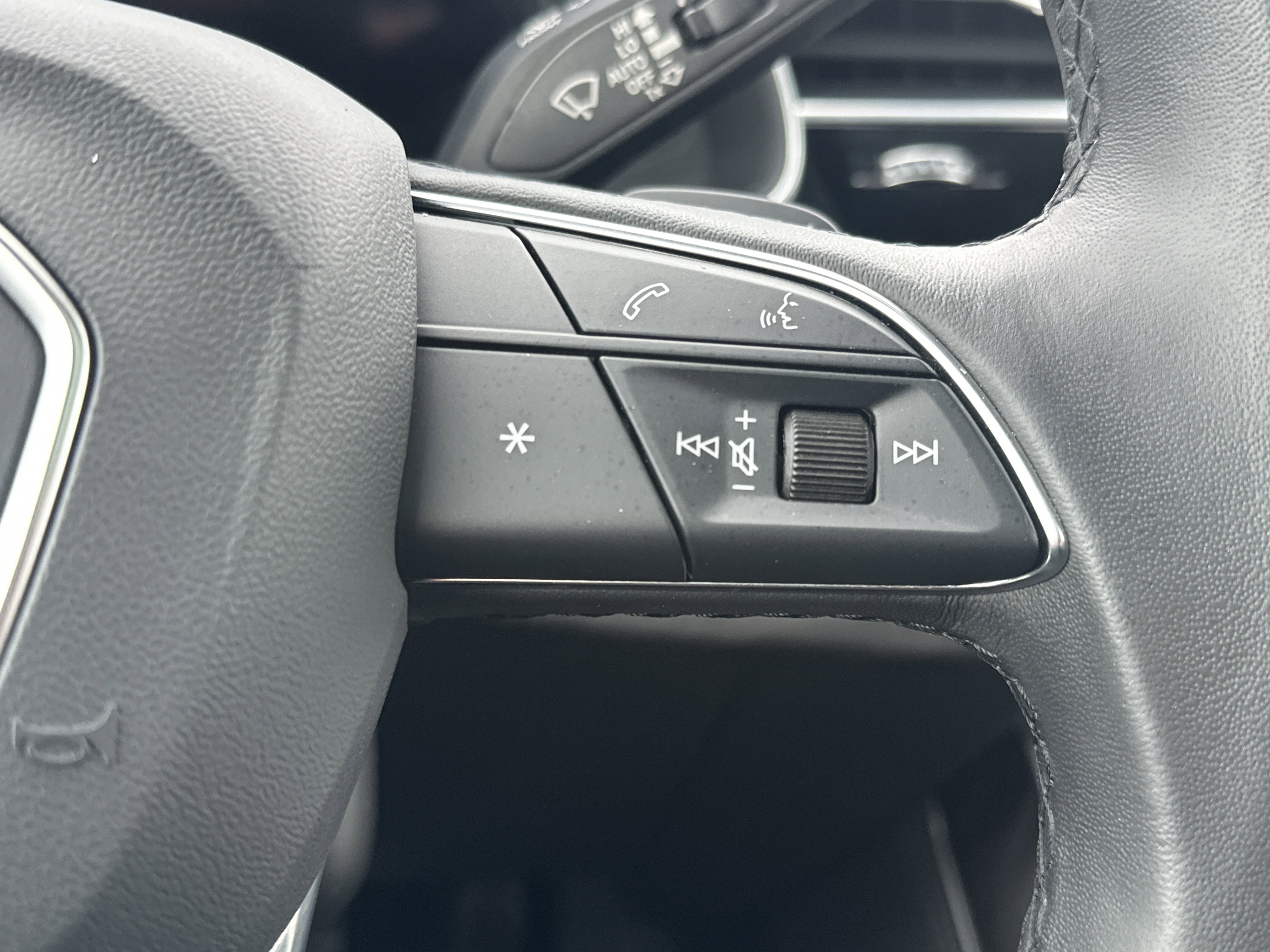 Used 2024 Audi Q7 3.0T Prestige w/ Prestige Package image 25