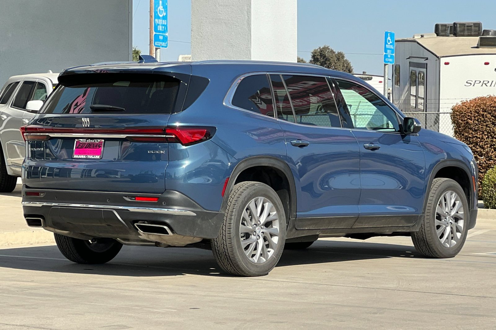 Used 2026 Buick Enclave Preferred FWD image 4