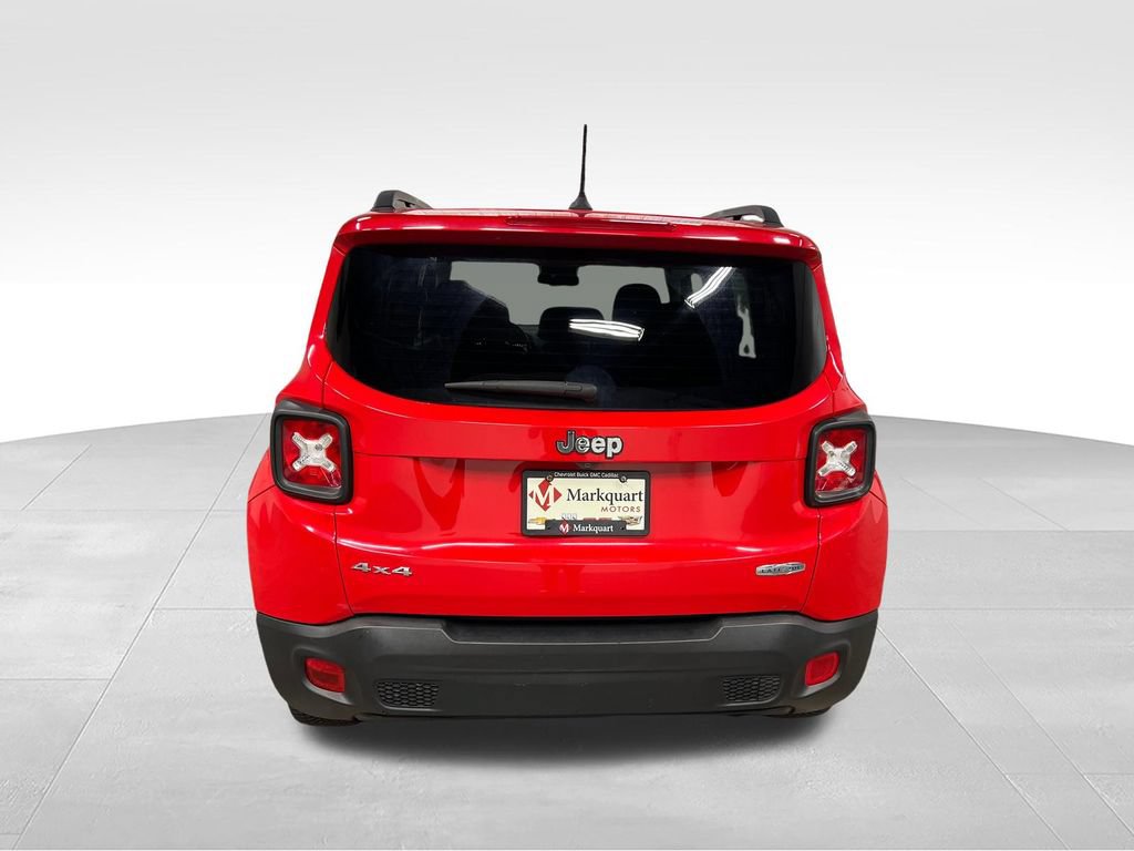 Used 2017 Jeep Renegade Latitude AWD/4WD image 8