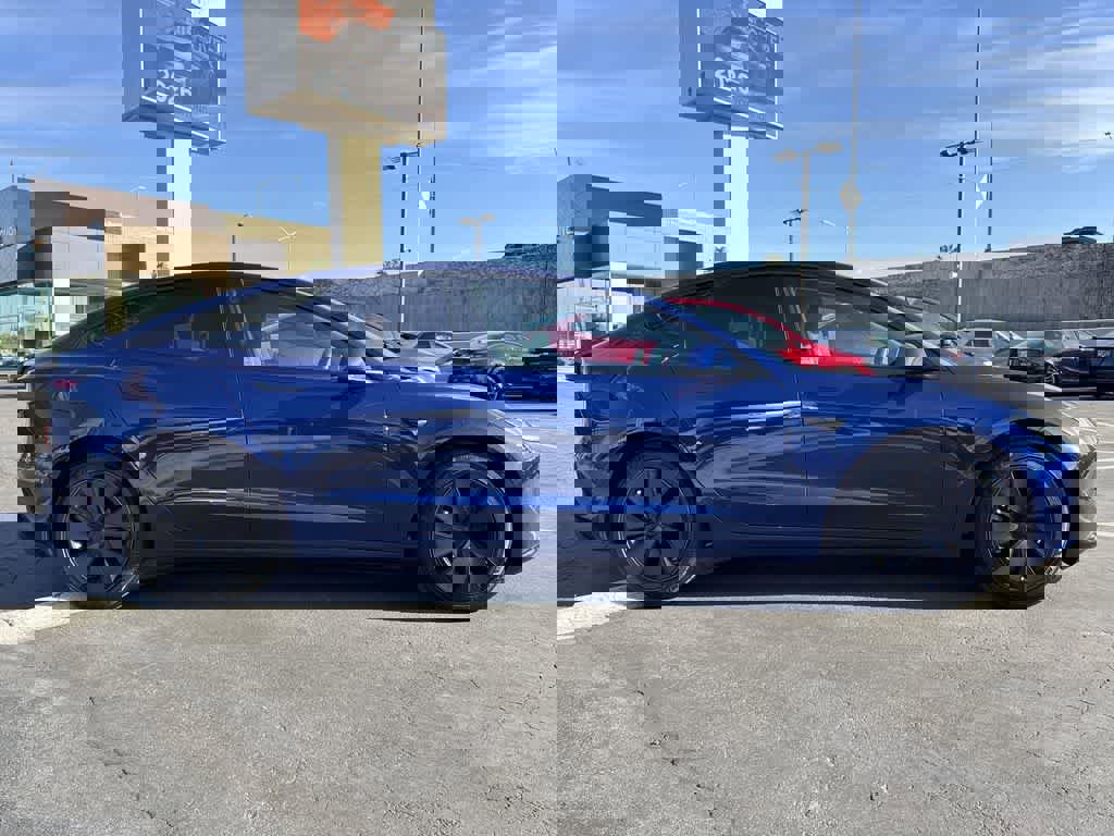 Used 2025 Tesla Model 3 Long Range image 7