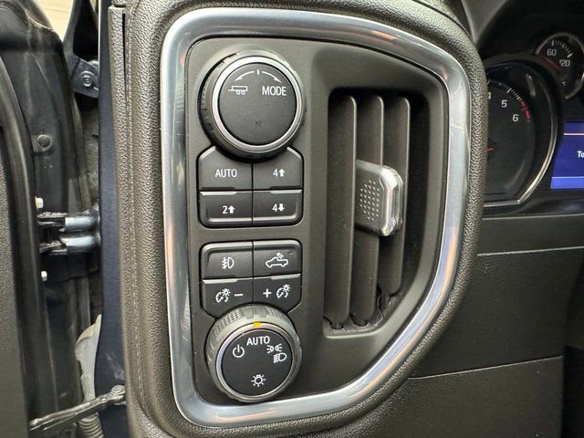 Used 2022 Chevrolet Silverado 1500 RST image 3