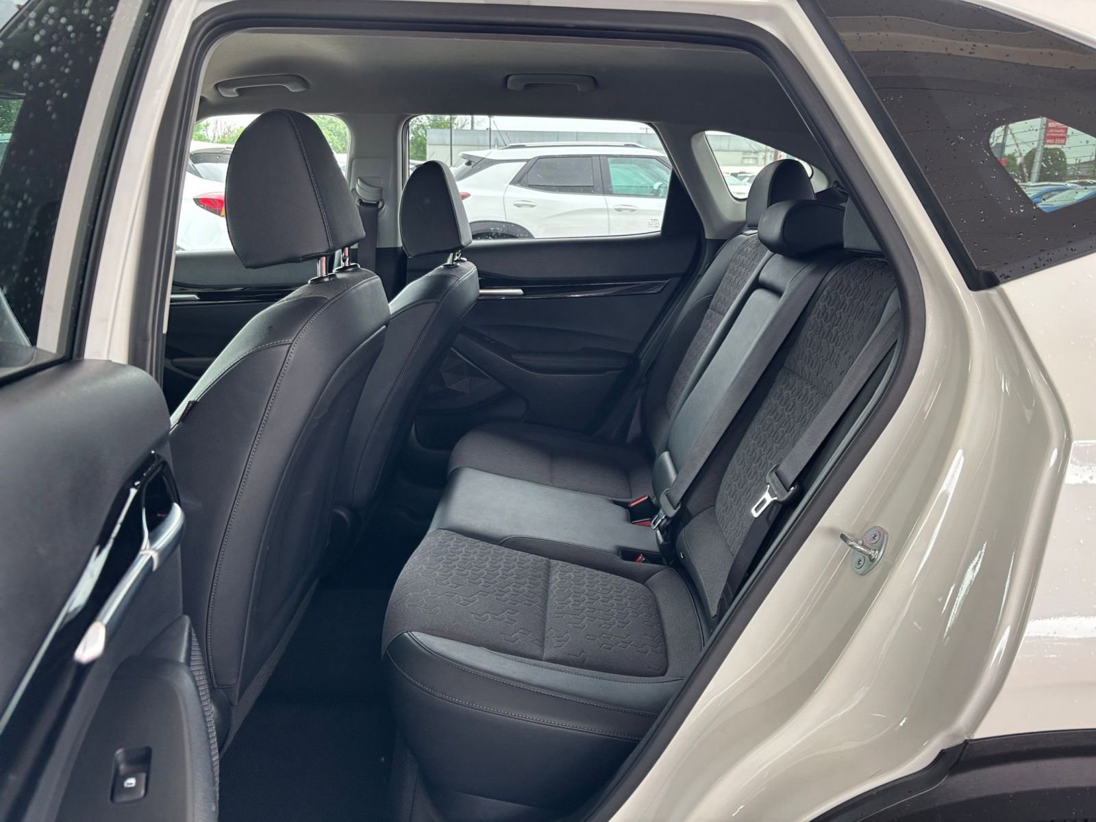 Used 2025 Kia Seltos S image 27