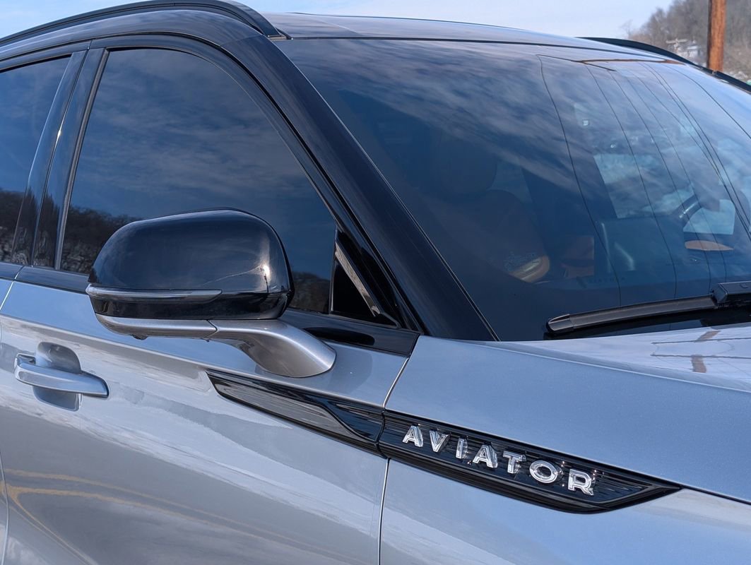 Used 2023 Lincoln Aviator Black Label w/ Jet Package image 27