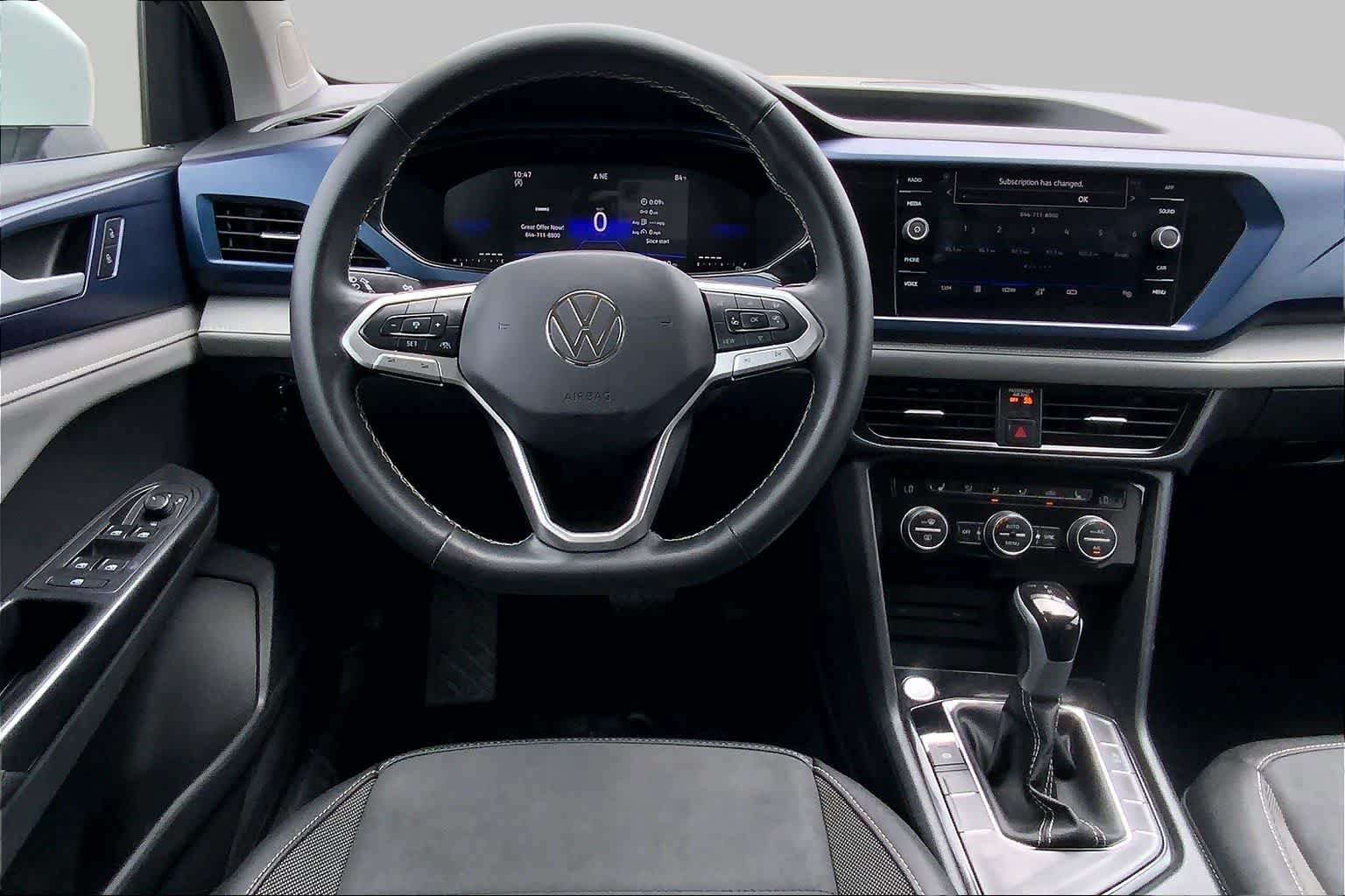 Used 2024 Volkswagen Taos SE FWD image 6