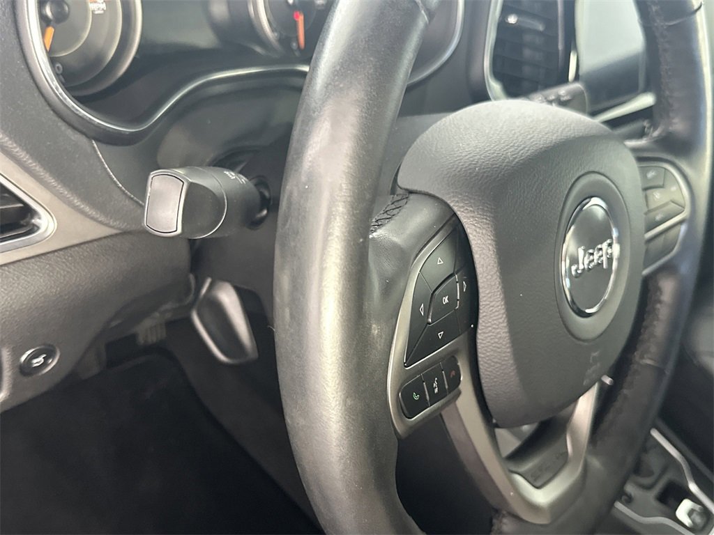 Used 2019 Jeep Cherokee High Altitude image 19