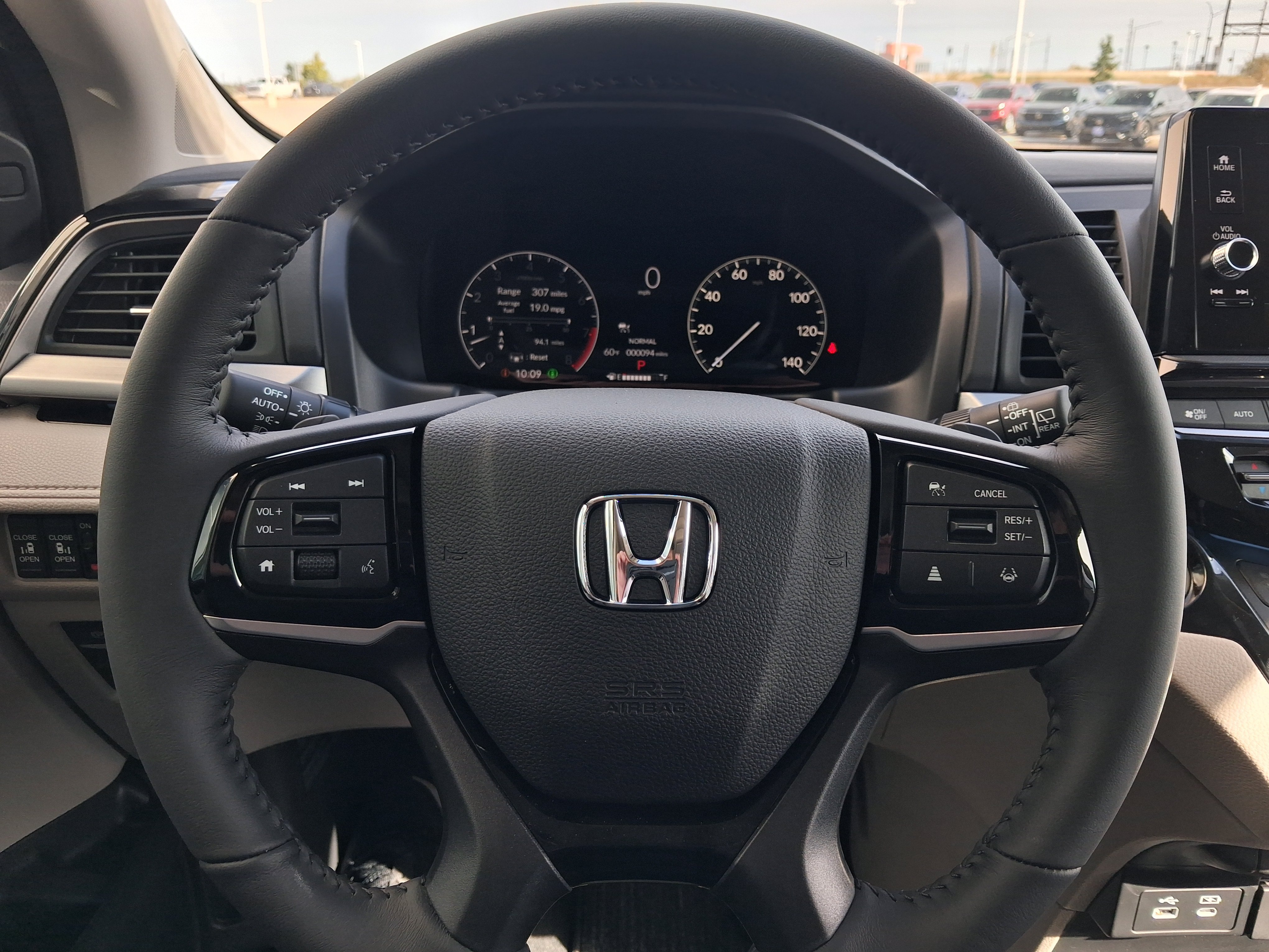 New 2026 Honda Odyssey Touring image 9