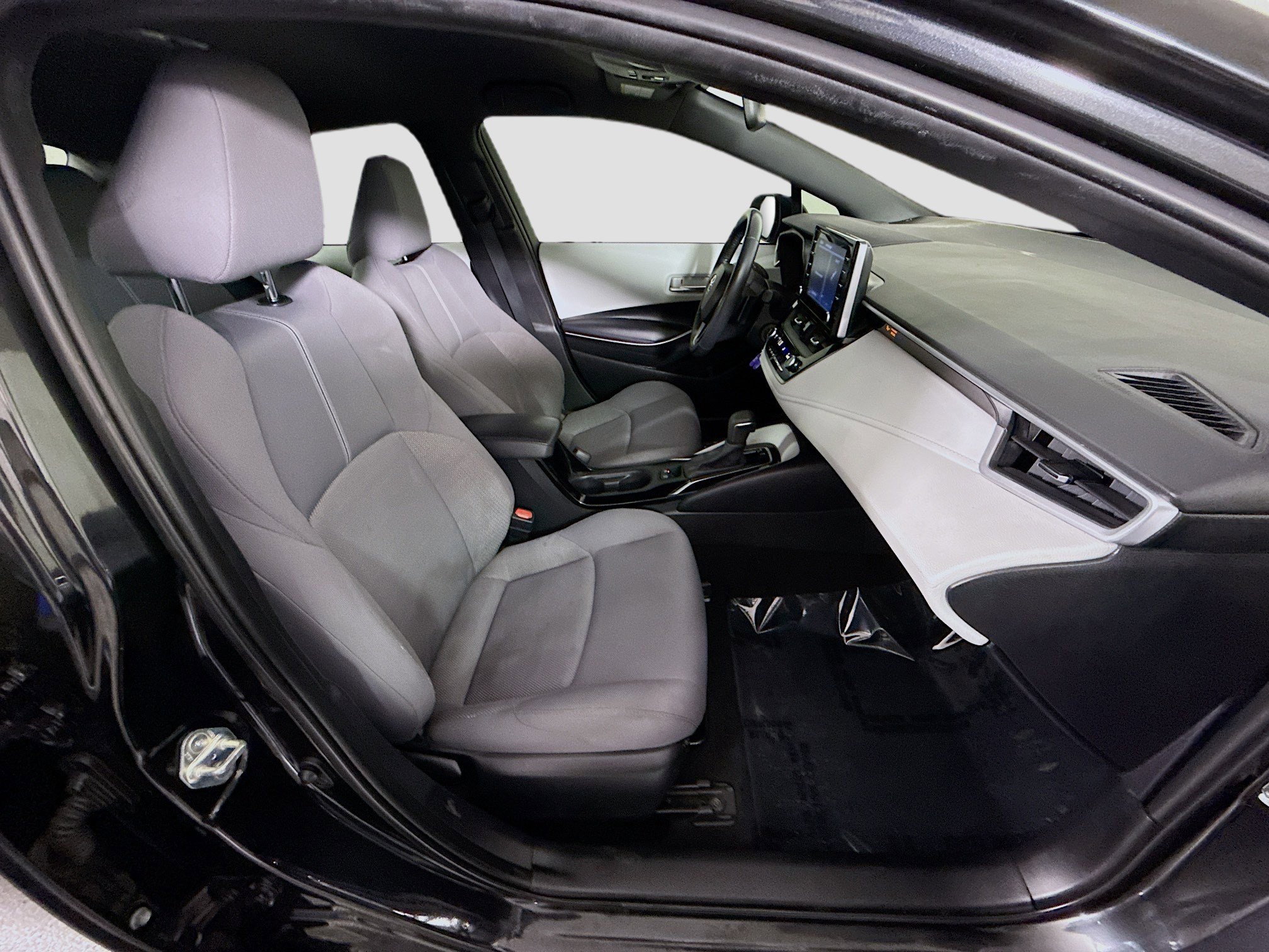 Used 2021 Toyota Corolla SE image 28