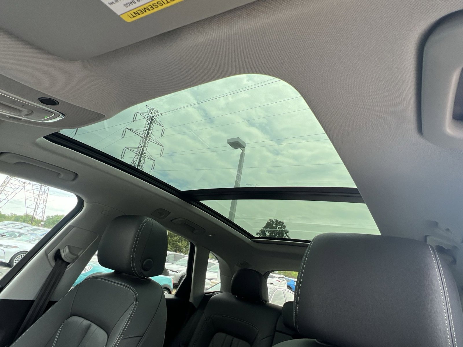 Used 2023 Audi Q5 2.0T Premium w/ Convenience Package AWD/4WD image 25