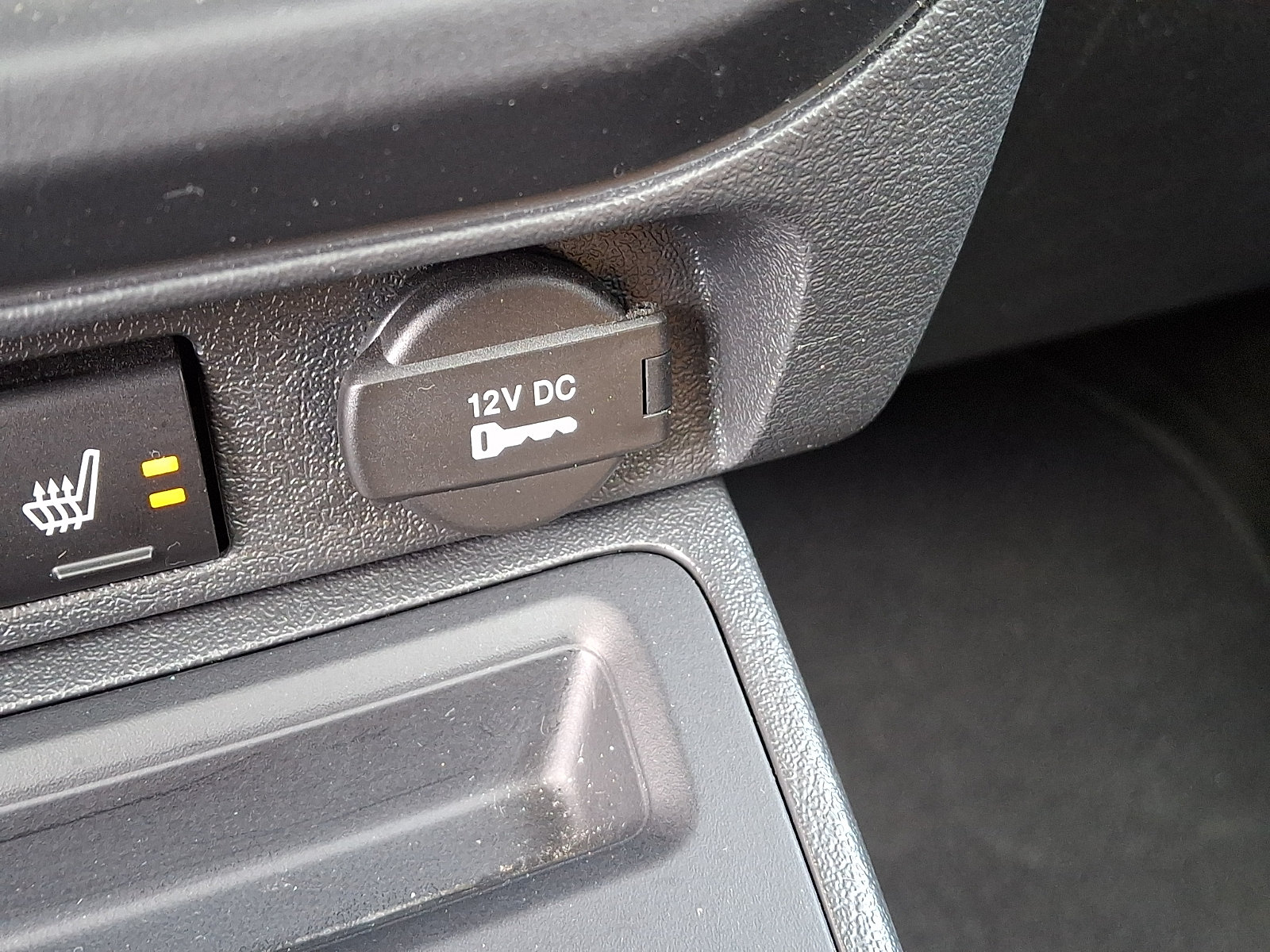 Used 2016 Jeep Patriot High Altitude AWD/4WD image 25