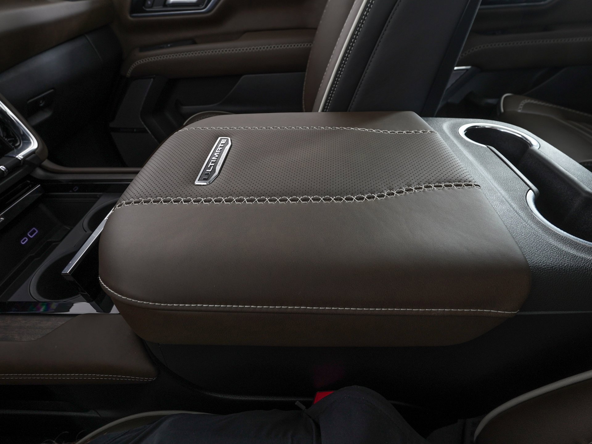 Used 2025 GMC Yukon XL Denali Ultimate image 34