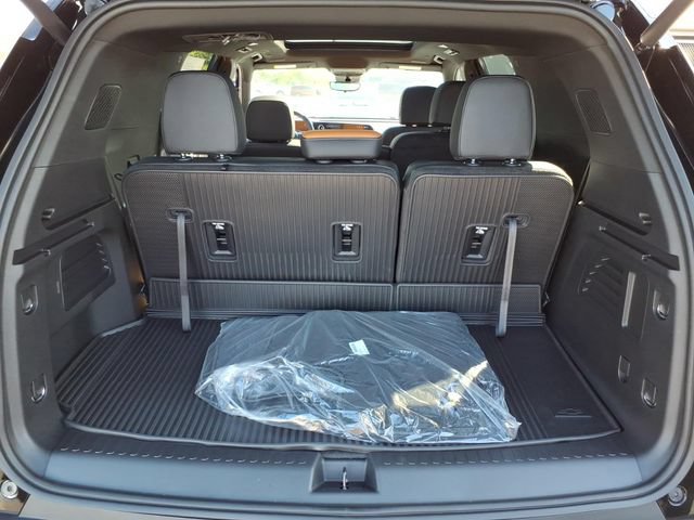 New 2027 Chevrolet Traverse Z71 w/ Driver Confidence Package AWD/4WD image 11
