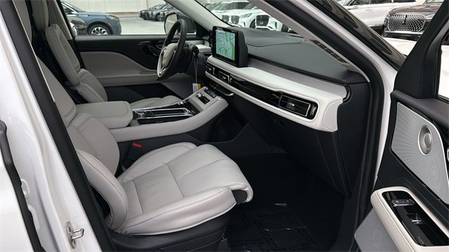 New 2026 Lincoln Aviator Reserve image 7