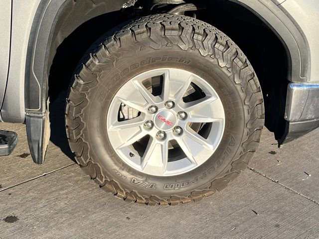 Used 2024 GMC Sierra 1500 SLE w/ Preferred Package image 6