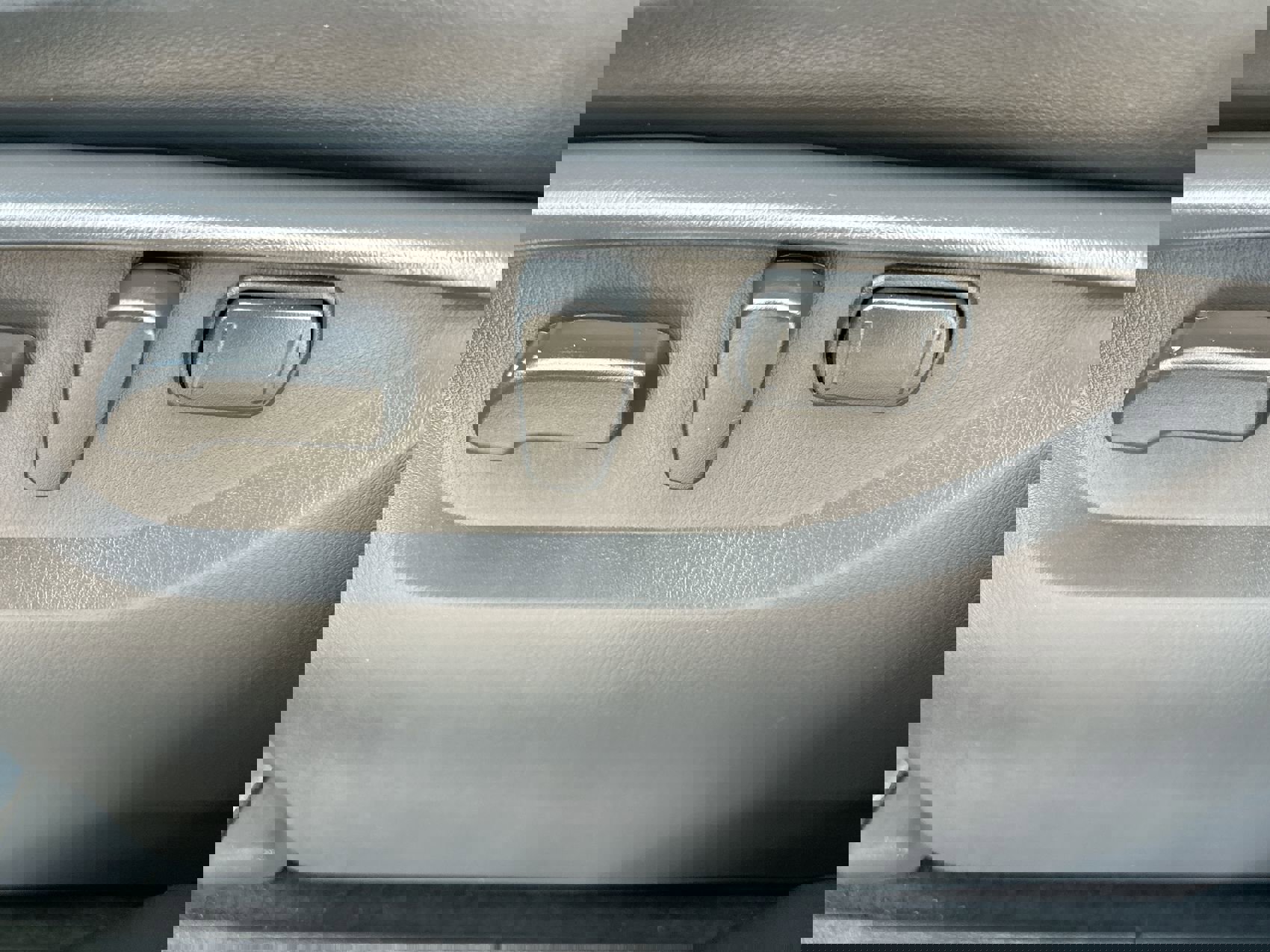 Used 2024 INFINITI QX80 Luxe image 12