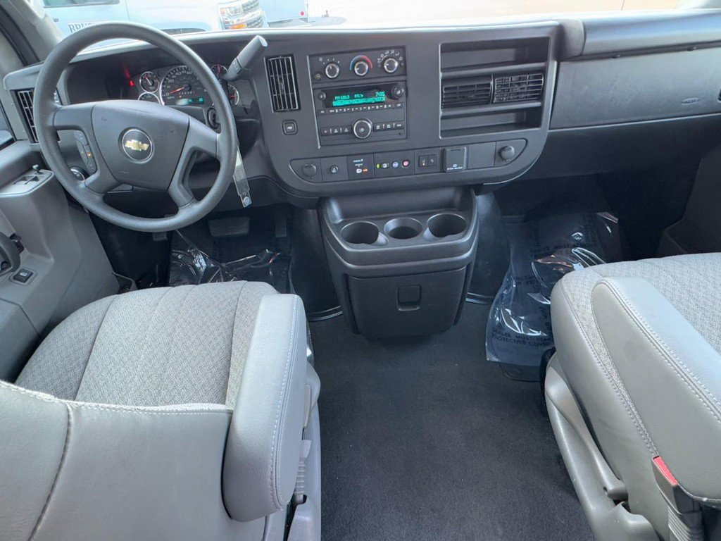 Used 2025 Chevrolet Express 3500 LT w/ LT Preferred Equipment Group RWD image 16