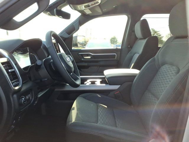 New 2026 RAM 1500 4x4 Crew Cab image 15