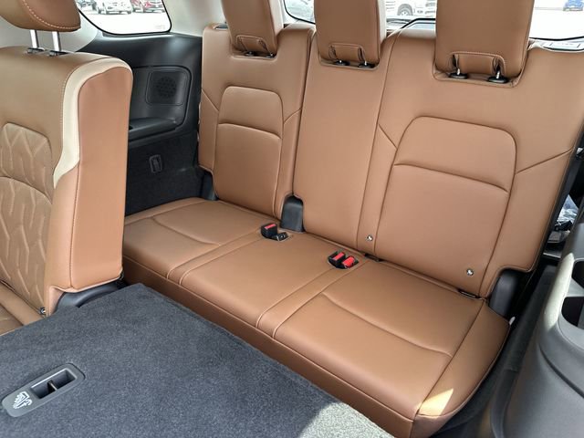 New 2026 Nissan Pathfinder Platinum w/ Cargo Package AWD/4WD image 27