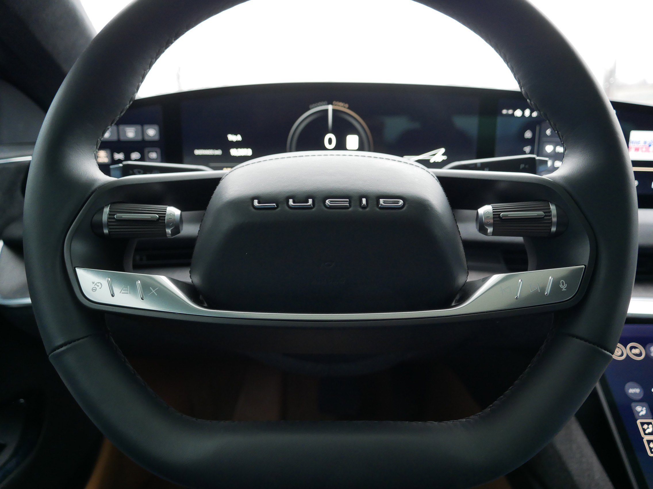 Used 2022 Lucid Air Grand Touring image 25