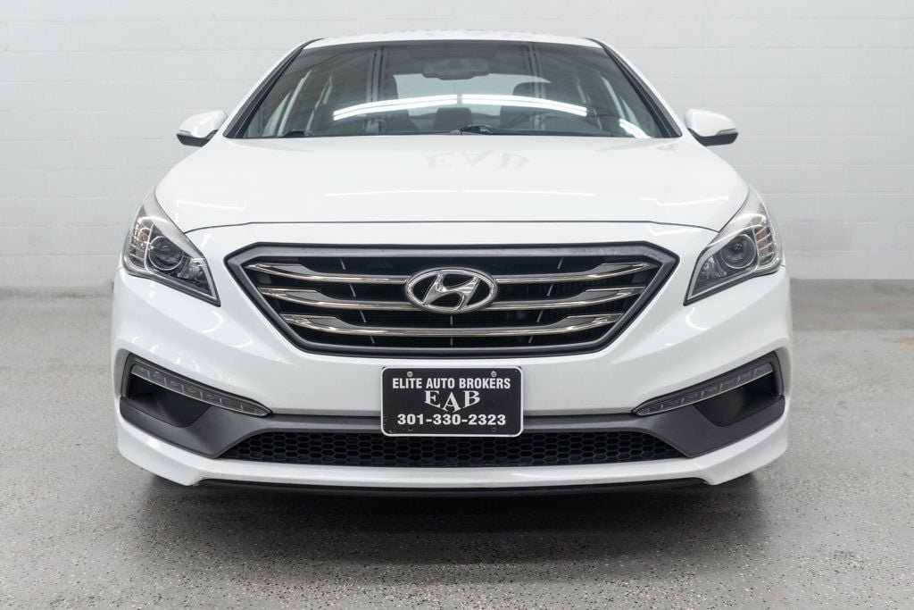 Used 2017 Hyundai Sonata Sport 2.0T FWD image 3