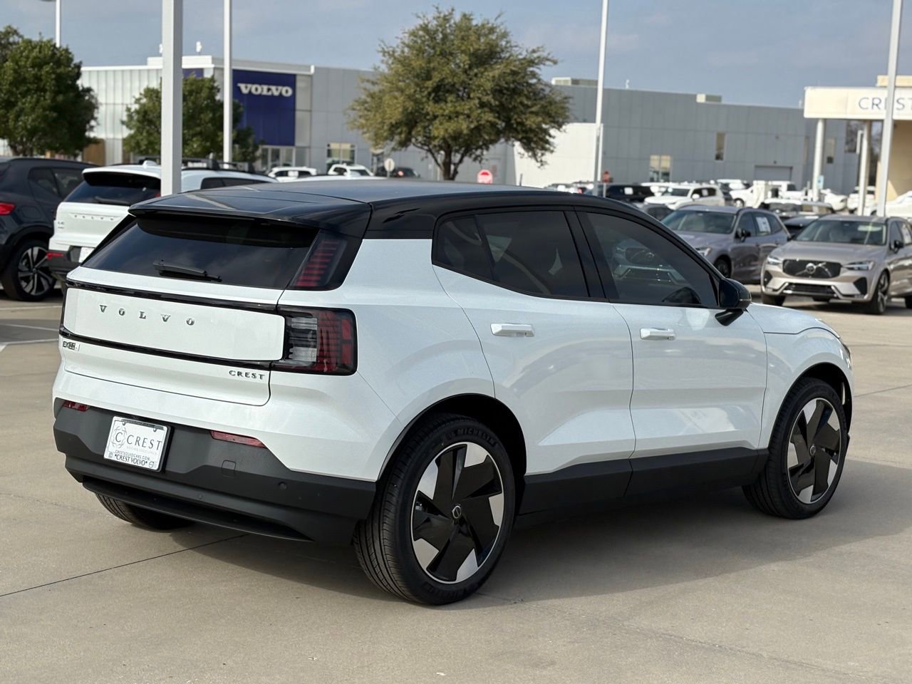 New 2026 Volvo EX30 Plus w/ Protection Package Premier image 5