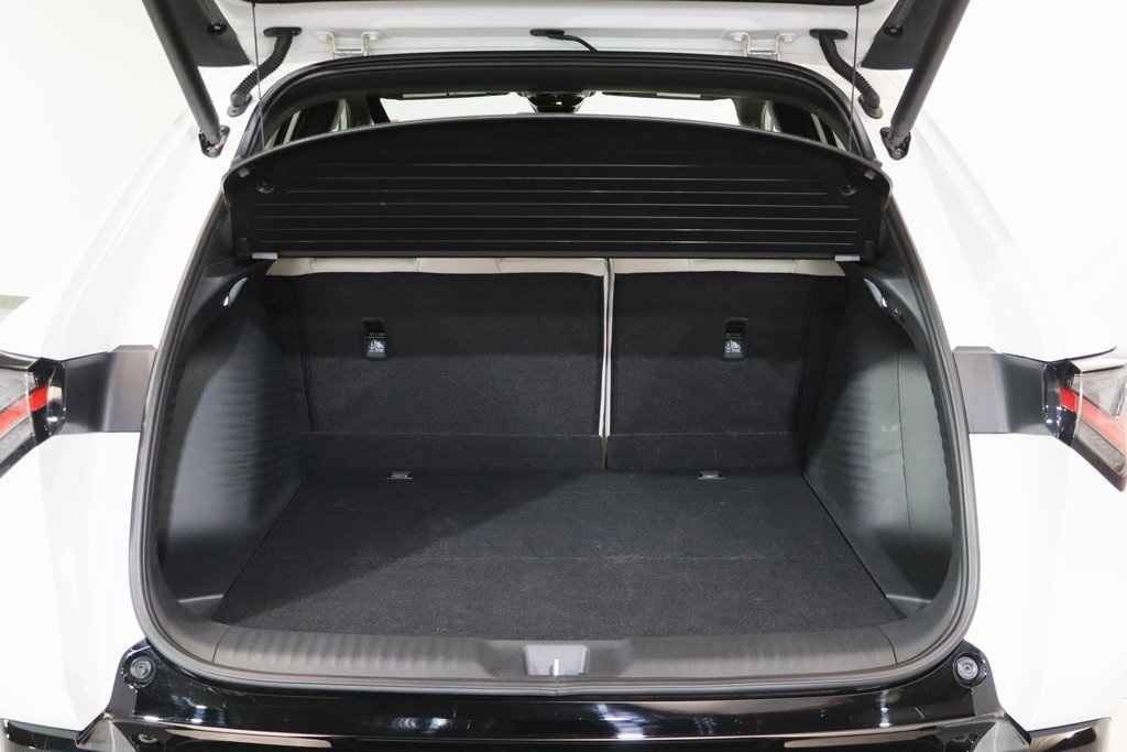 Certified 2025 Acura ADX A-Spec image 25