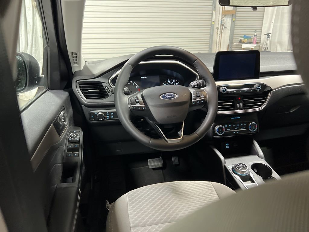 Used 2022 Ford Escape SE w/ Convenience Package image 17