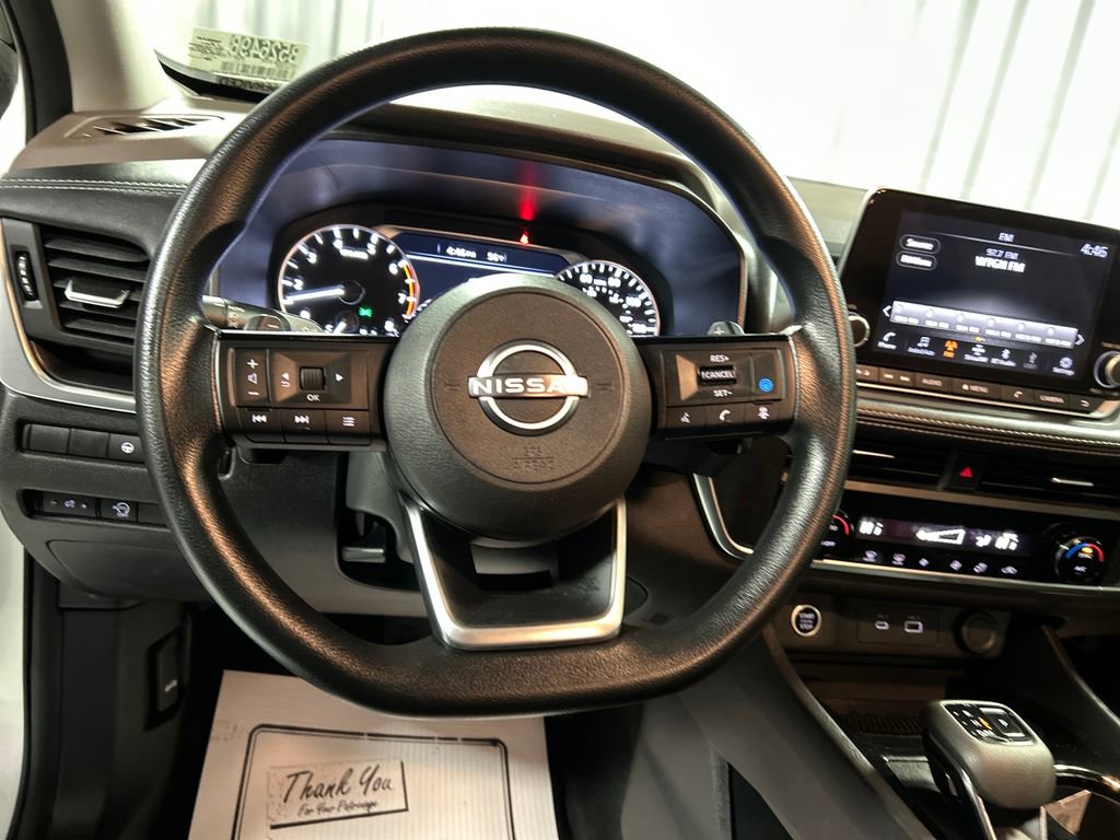 Used 2023 Nissan Rogue SV image 13