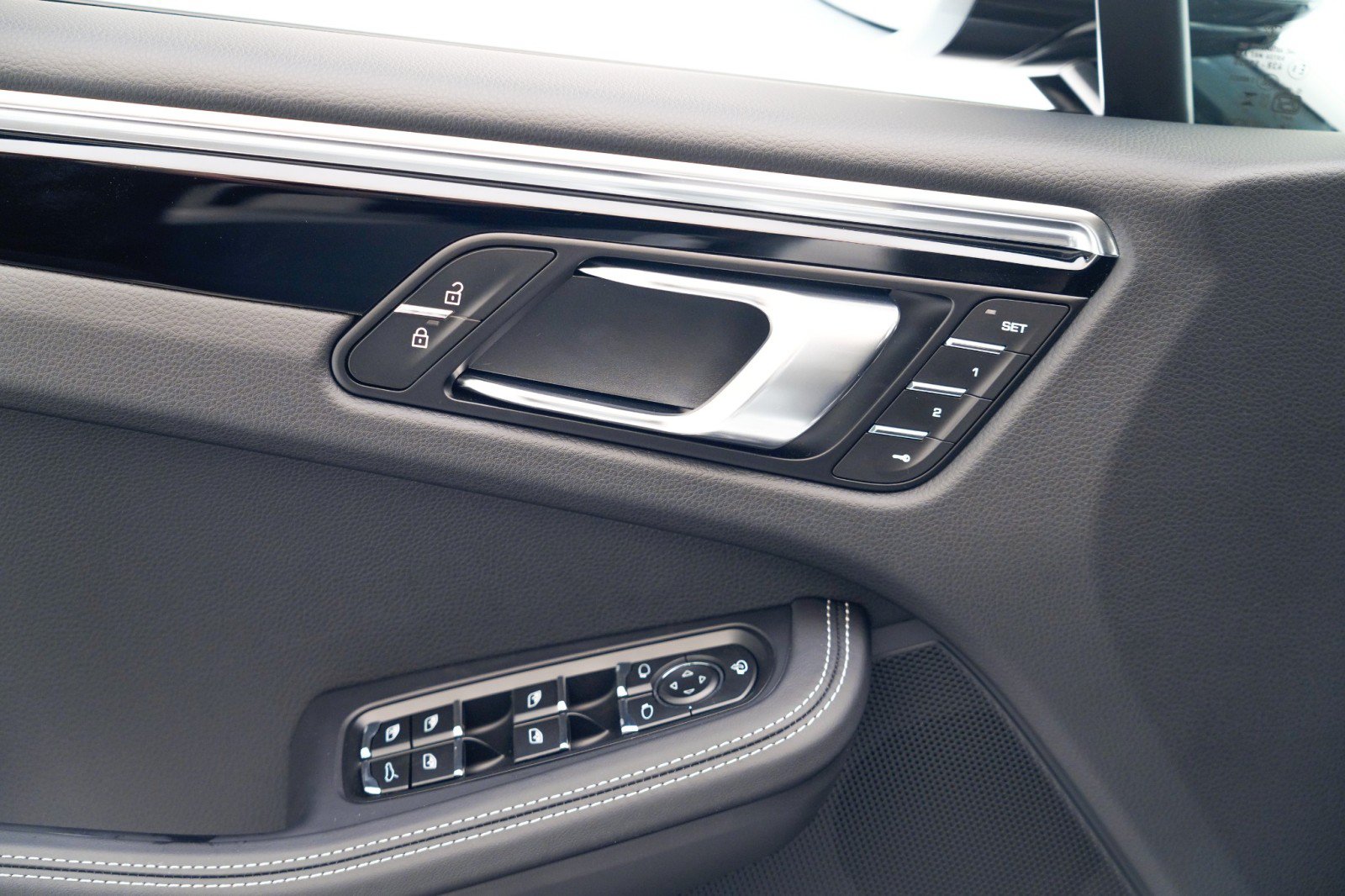 New 2026 Porsche Macan S AWD/4WD image 25