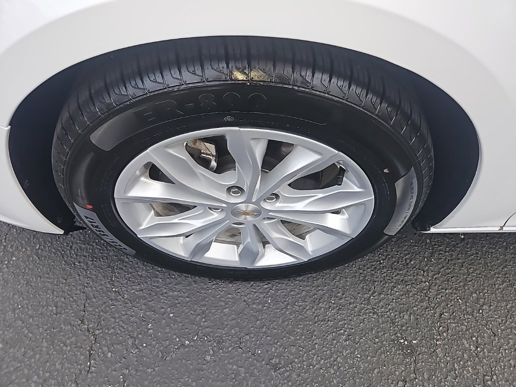 Used 2024 Chevrolet Malibu LT image 13