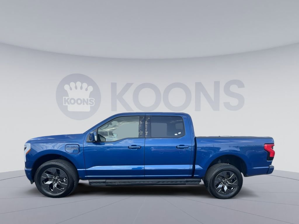 Used 2022 Ford F150 Lightning Lariat image 2