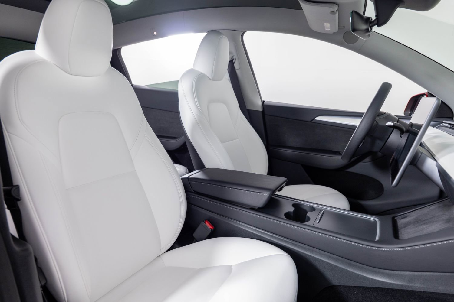 Used 2024 Tesla Model Y Long Range image 28