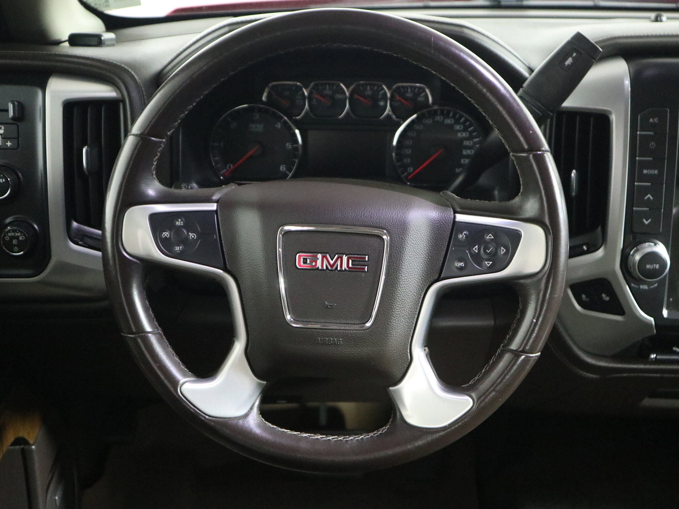 Used 2014 GMC Sierra 1500 SLT w/ Suspension Package, Off-Road image 15