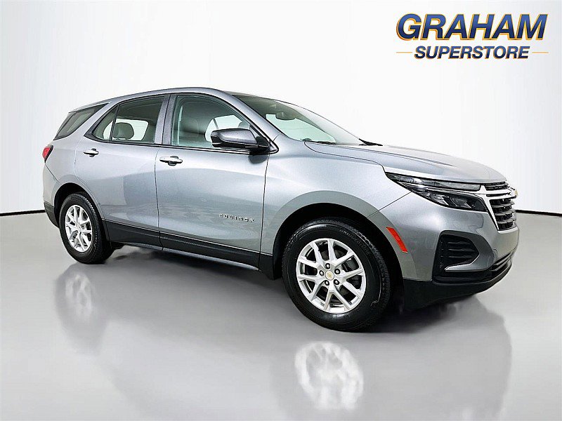 Used 2023 Chevrolet Equinox LS image 1
