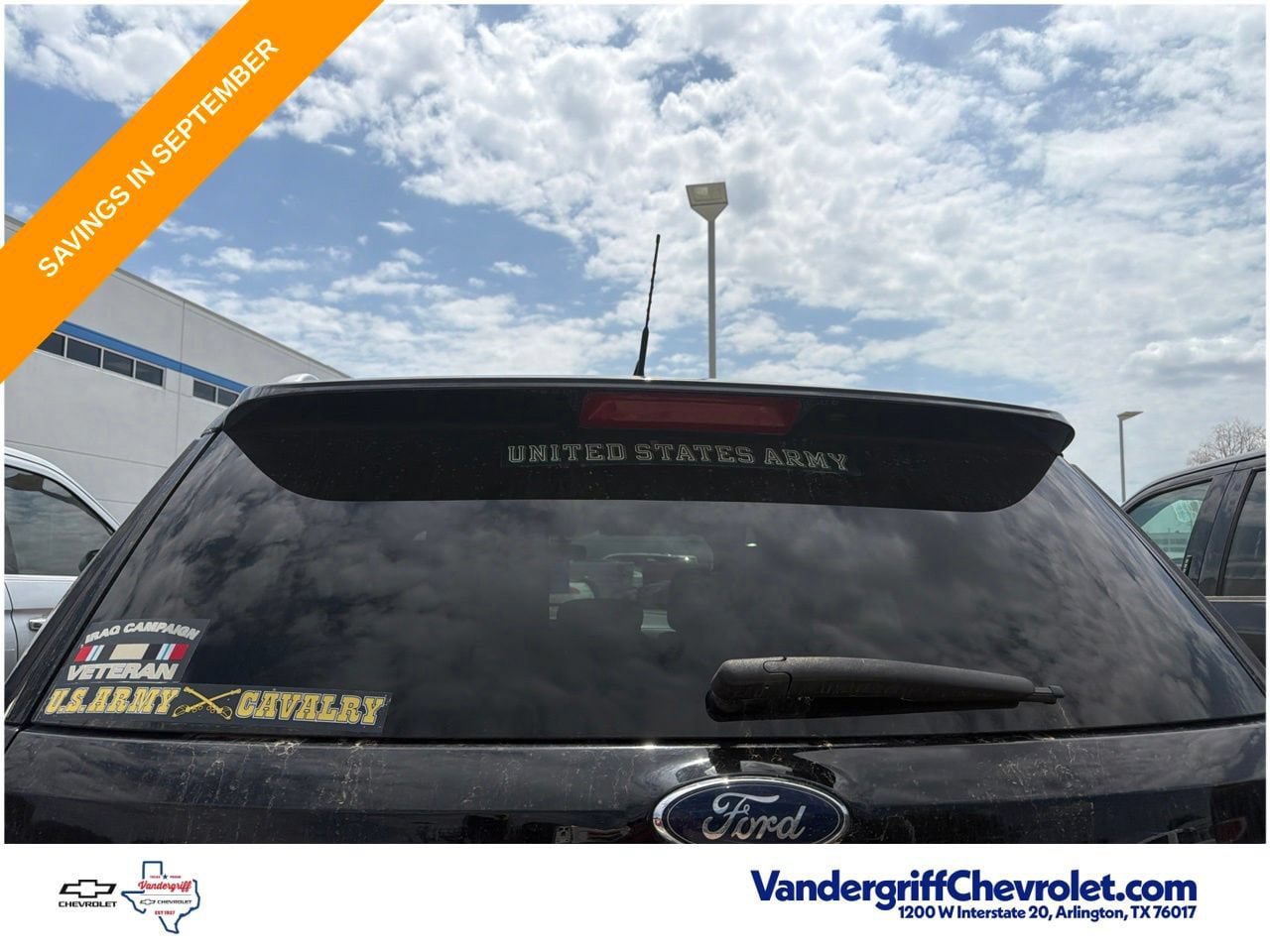 Used 2019 Ford Explorer XLT w/ Equipment Group 201A FWD image 11