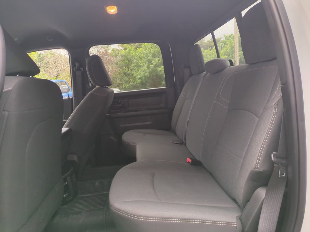 Used 2024 RAM 3500 Tradesman w/ Chrome Appearance Group image 17