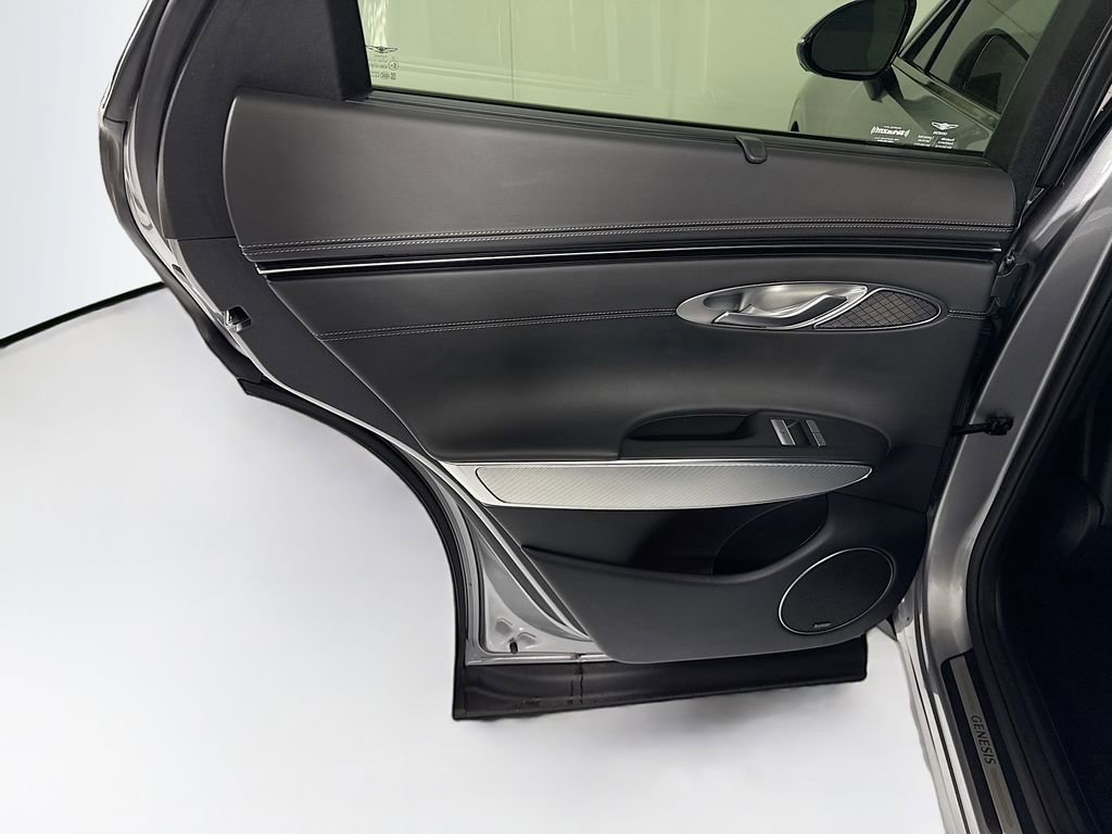 Used 2024 Genesis GV70 2.5T w/ Sport Prestige Package AWD/4WD image 27