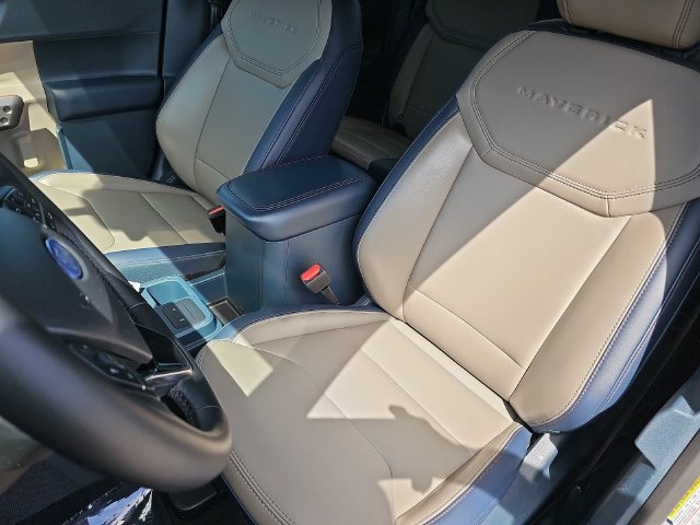 Used 2025 Ford Maverick Lariat AWD/4WD image 17