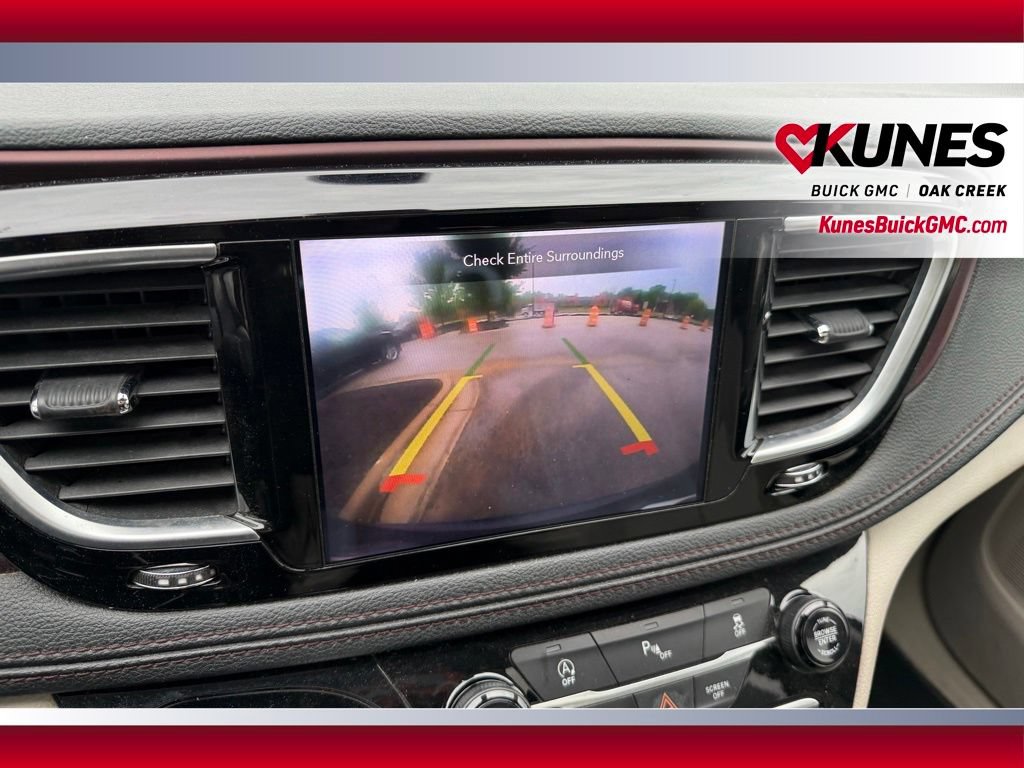 Used 2020 Chrysler Pacifica Limited FWD image 23
