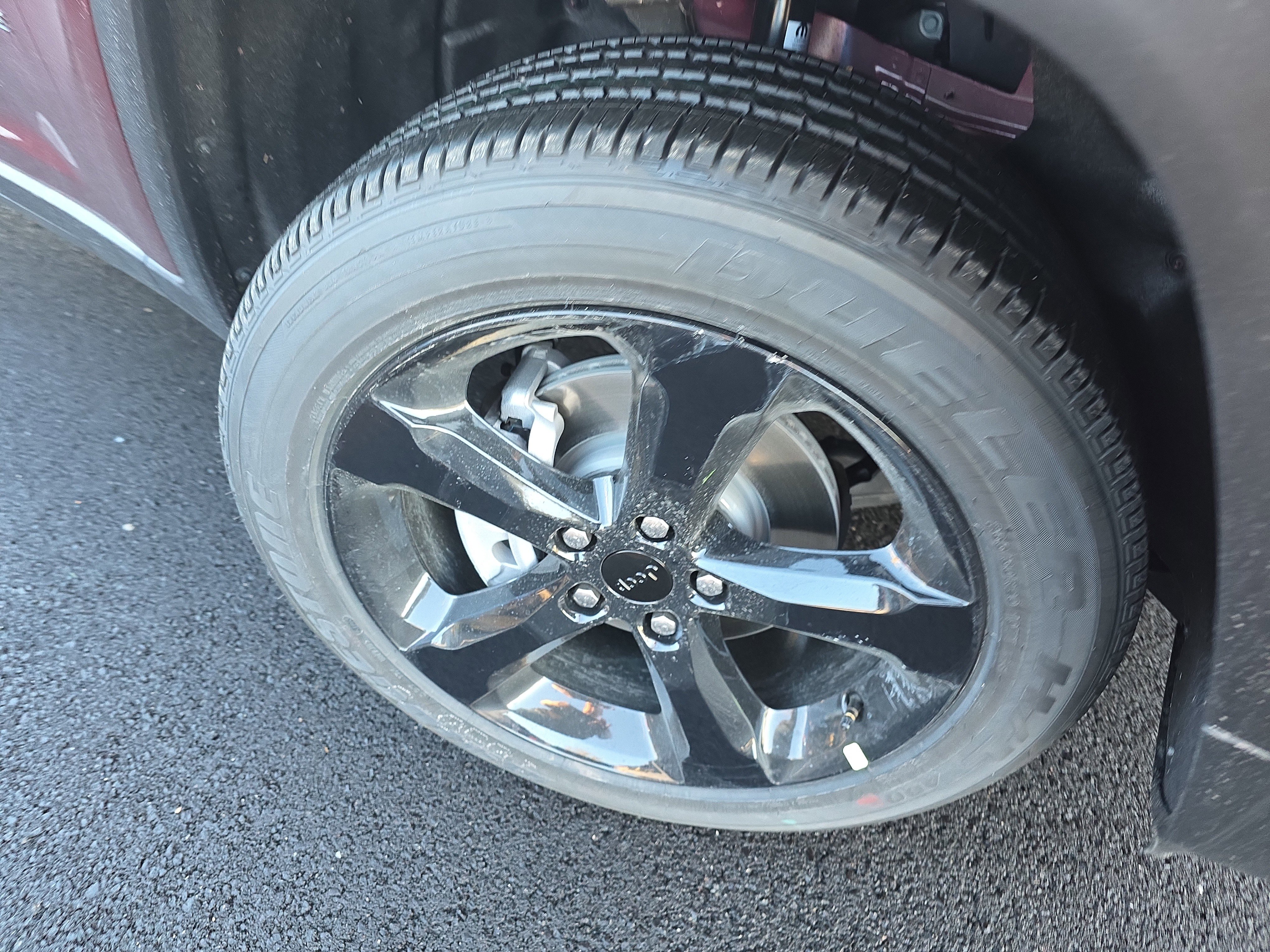 New 2025 Jeep Grand Cherokee Altitude image 24